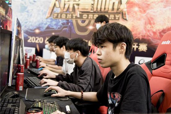 而德尚博凭 而德尚博凭